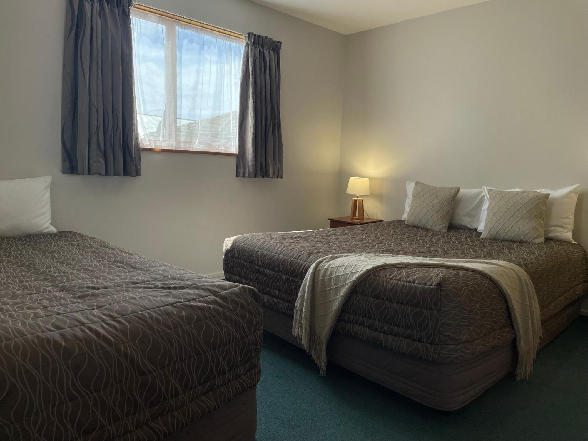 Asure Ambassador Motor Lodge Oamaru Esterno foto
