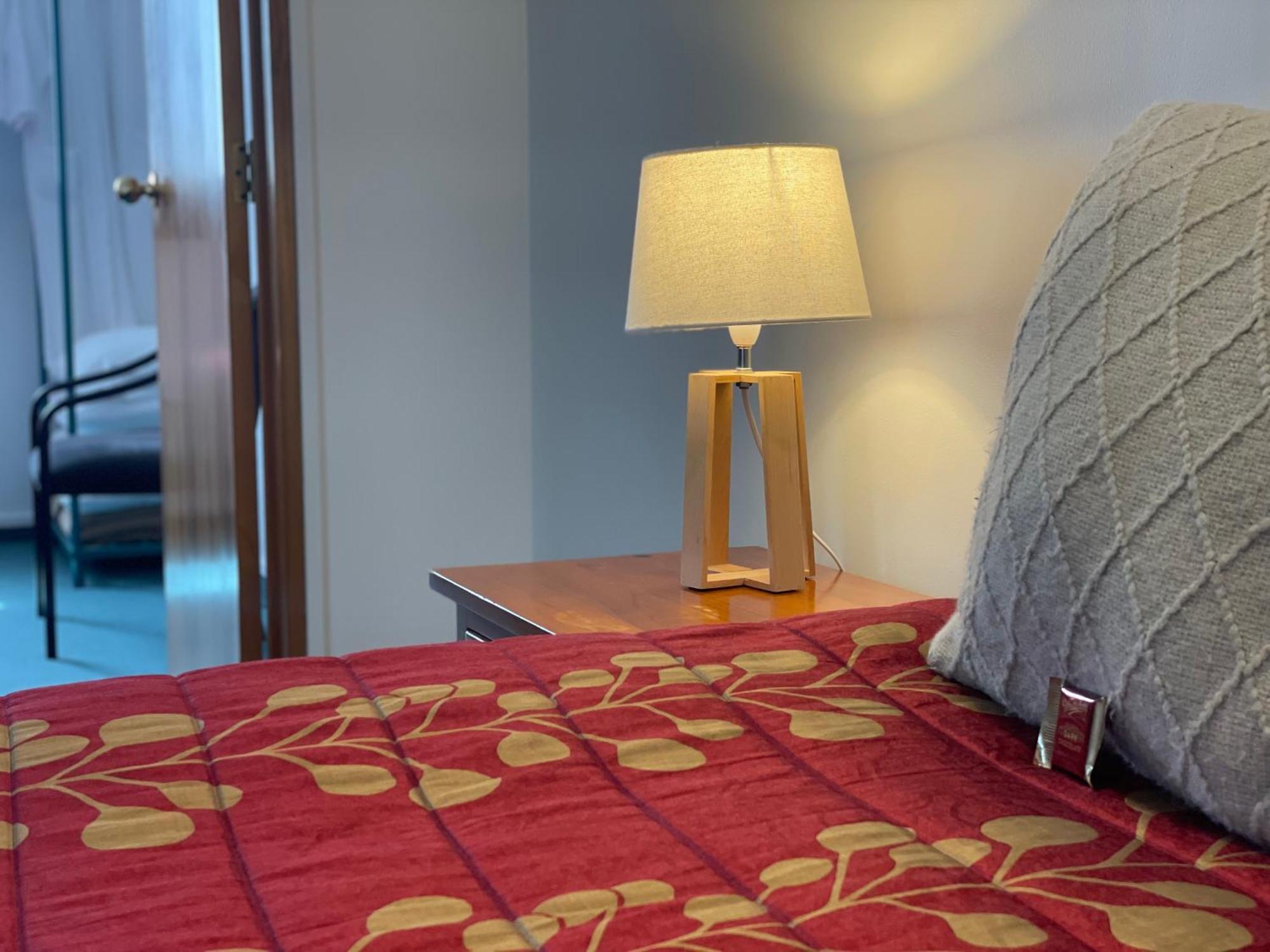 Asure Ambassador Motor Lodge Oamaru Esterno foto