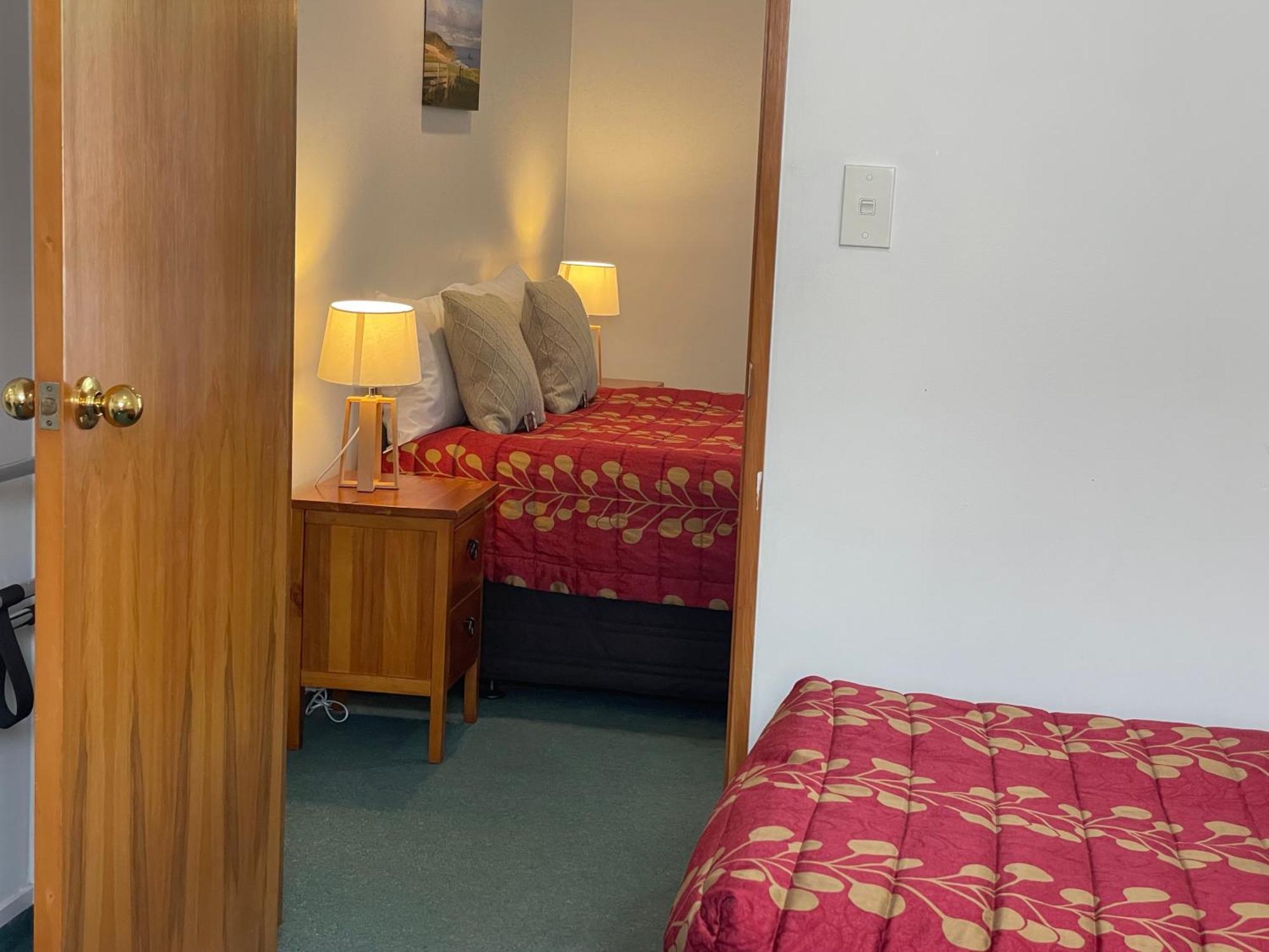 Asure Ambassador Motor Lodge Oamaru Esterno foto