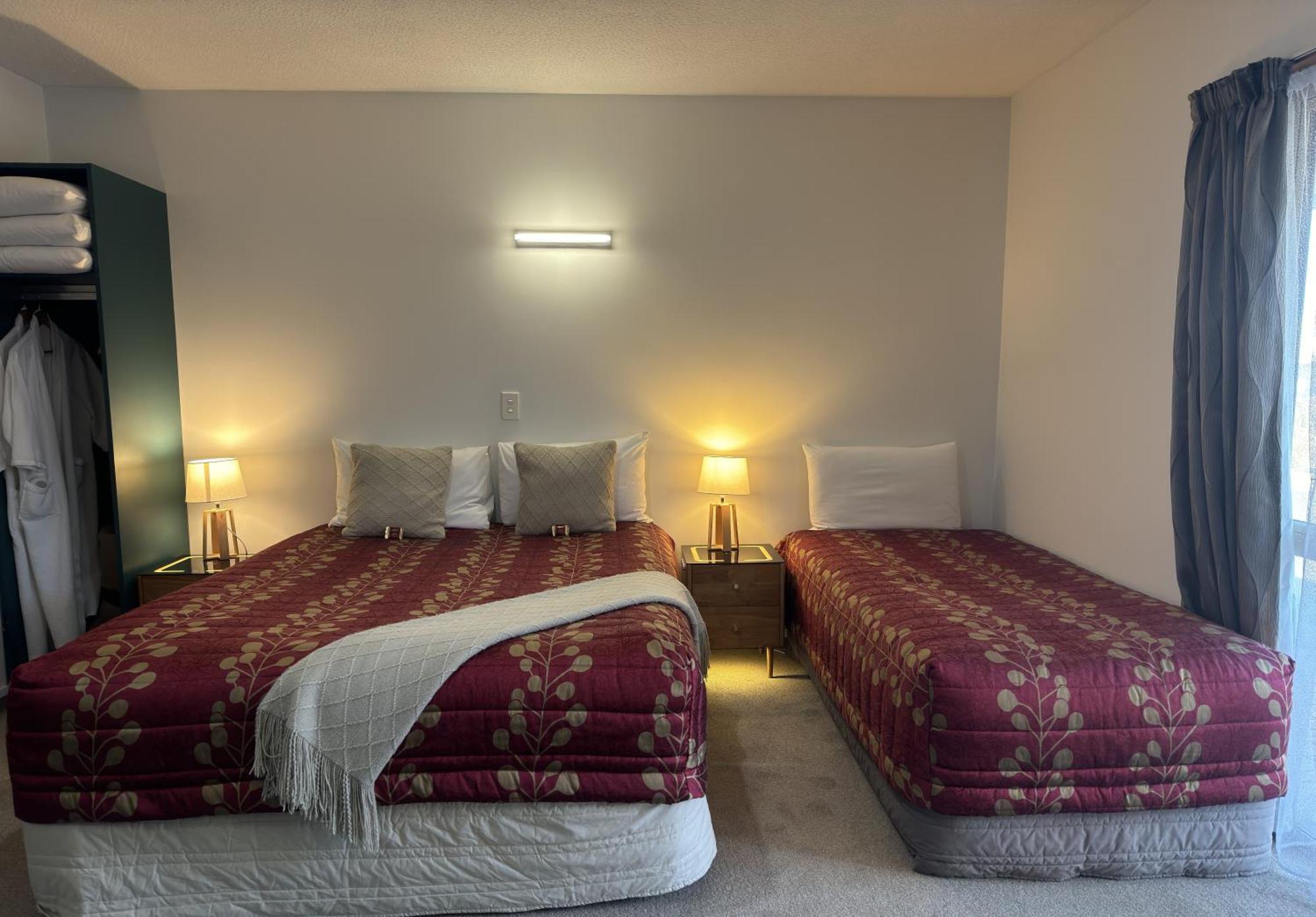 Asure Ambassador Motor Lodge Oamaru Esterno foto